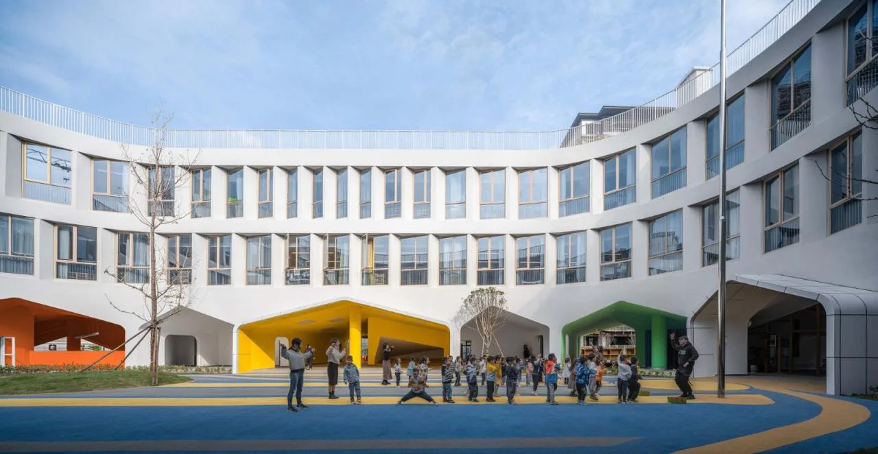 BIM Architecture | Quzhou Kecheng District Teacher Kindergarten/01 City
