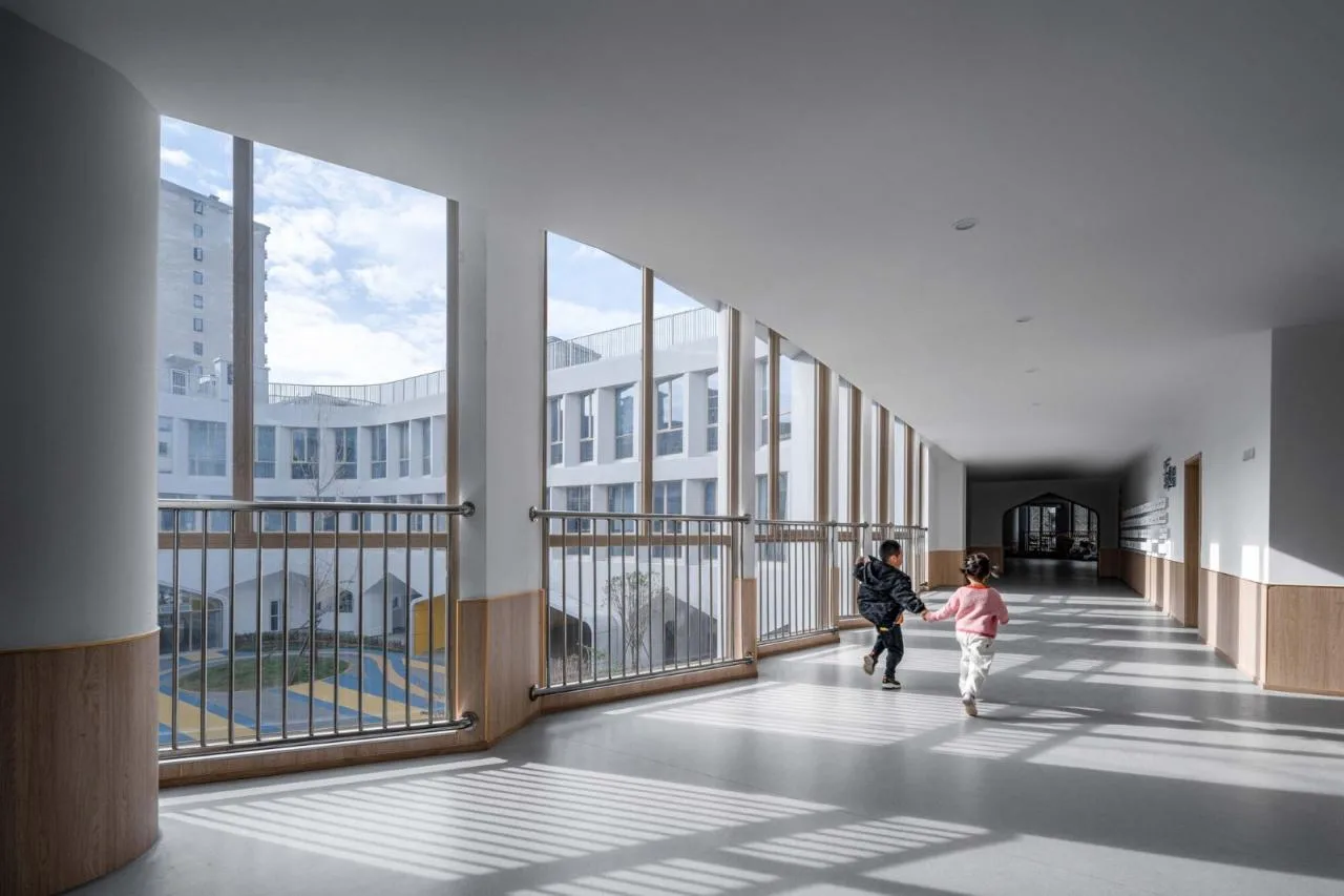 BIM Architecture | Quzhou Kecheng District Teacher Kindergarten/01 City