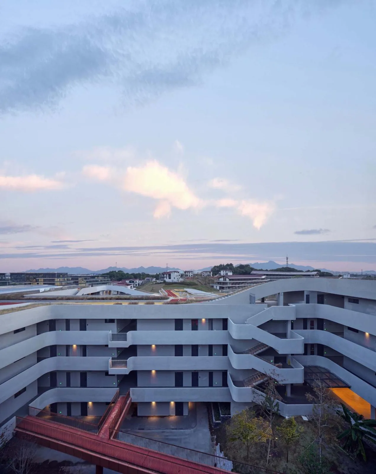 BIM Architecture | Yangtze River Delta Research Institute of University of Electronic Science and Technology of China (Quzhou) · Life Center/Tongji Institute Sifang Institute Innovation Design Center