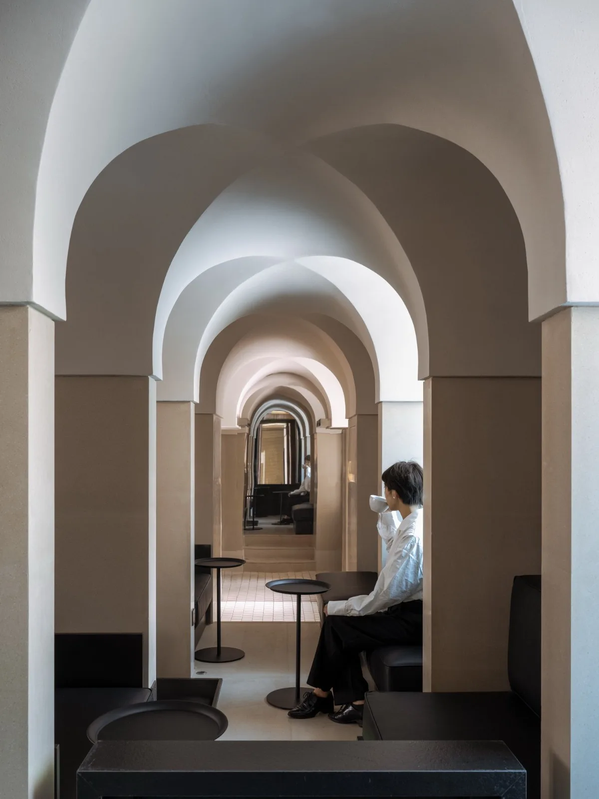 BIM Architecture | Piazza in a room: Macably Coffee (Historical Museum Store)/Wutopia Lab