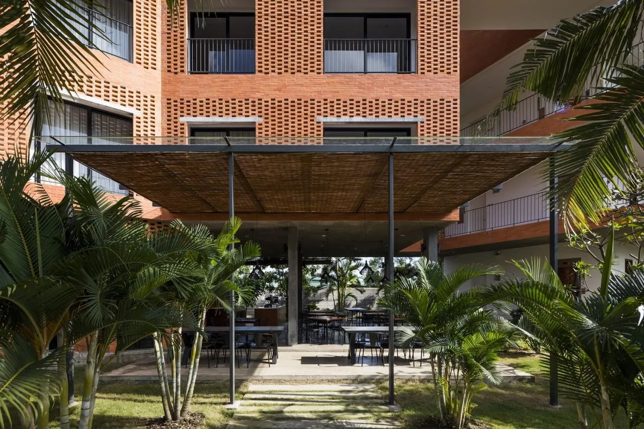 BIM Architecture | Bontrey Hotel/Sanuki Daisuke Architects