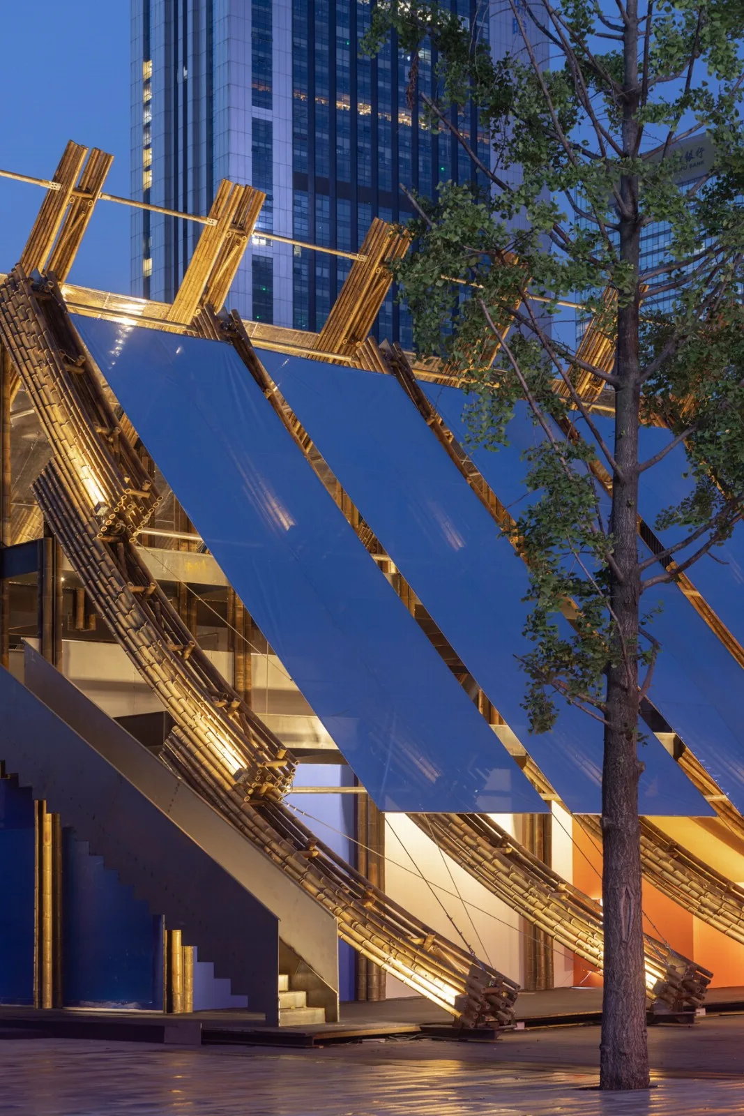 BIM Architecture | Between Skies and Snacks, Through Doumo Qian/Bare Building Renewal Architectural Design Firm