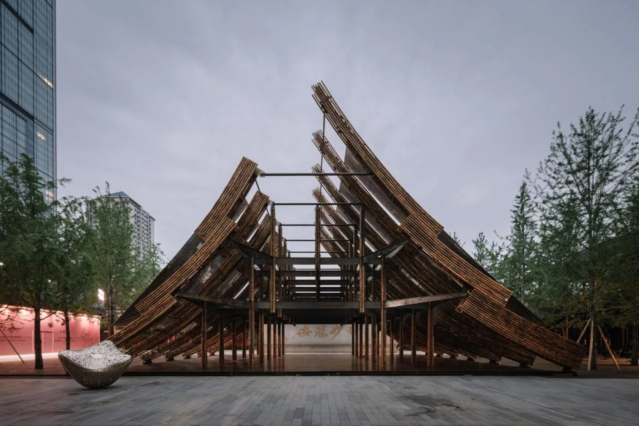 BIM Architecture | Between Skies and Snacks, Through Doumo Qian/Bare Building Renewal Architectural Design Firm