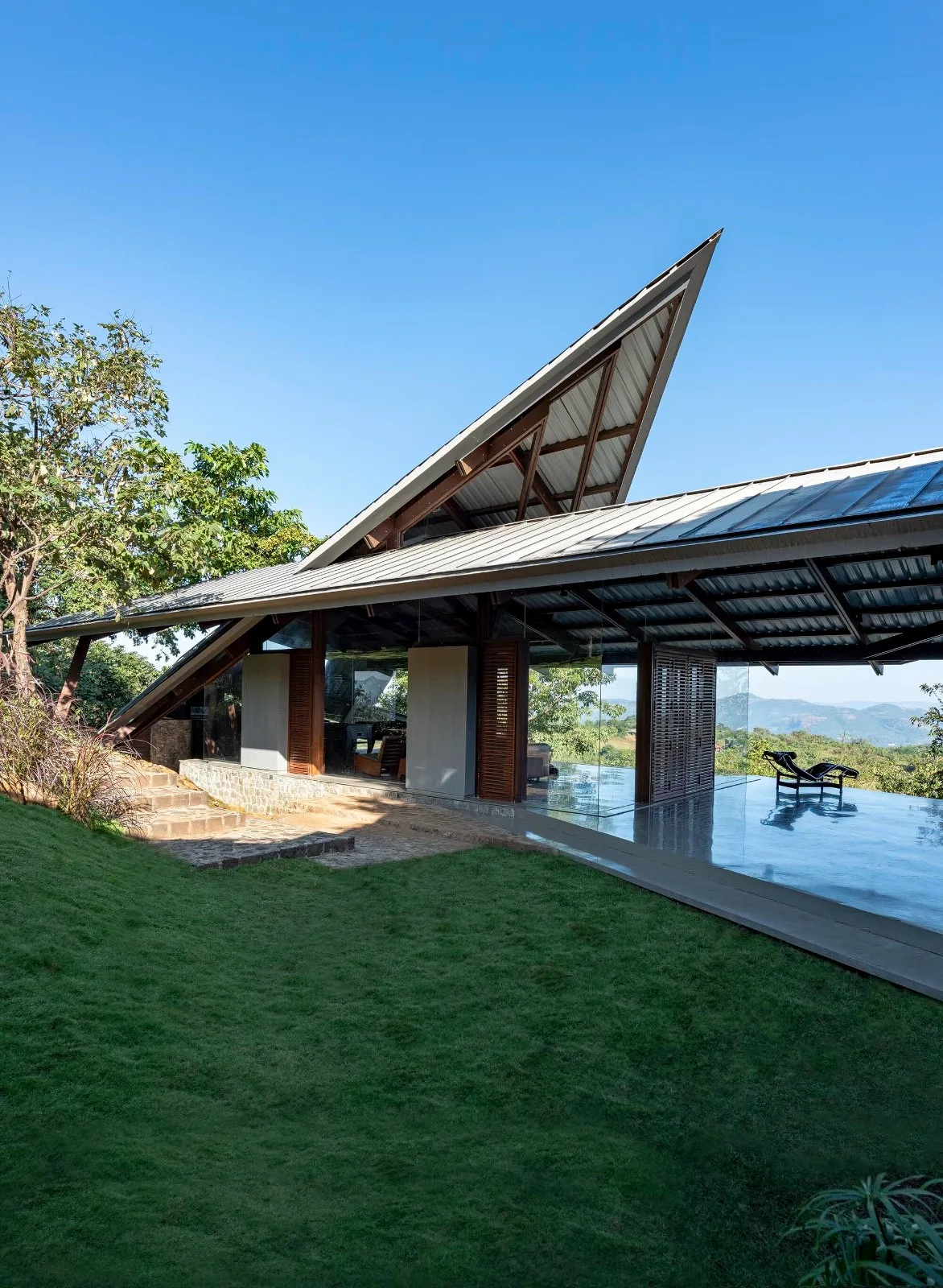 BIM Architecture | Side Gallery House/Malik Architecture