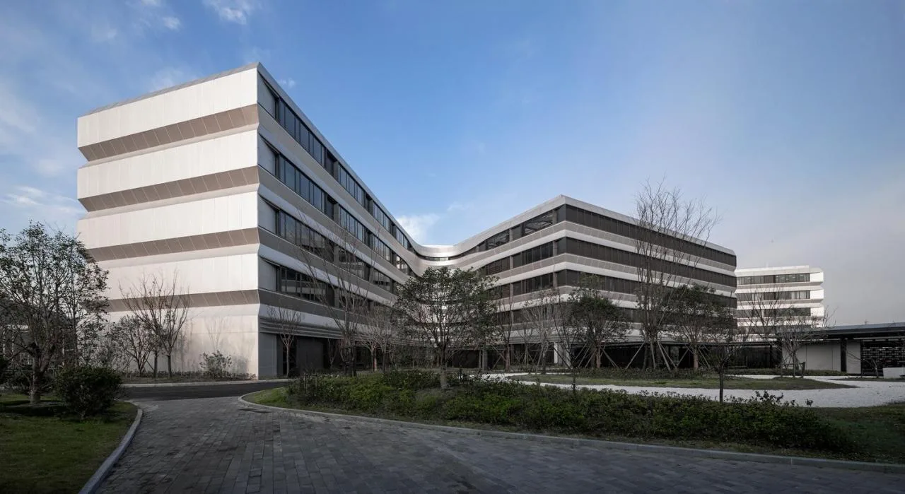 BIM Architecture | Education Hub: HIS Hangzhou International School/Zhu Peidong line+Architecture Firm gad