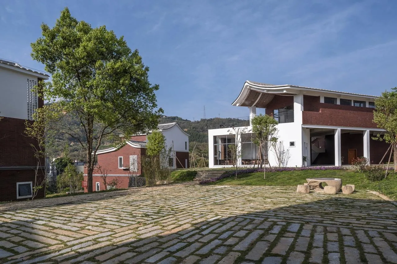 BIM Architecture | Exploring New Models for Rural Housing Construction: Yongchun County's New Era Rural Community/Three Culture Architecture