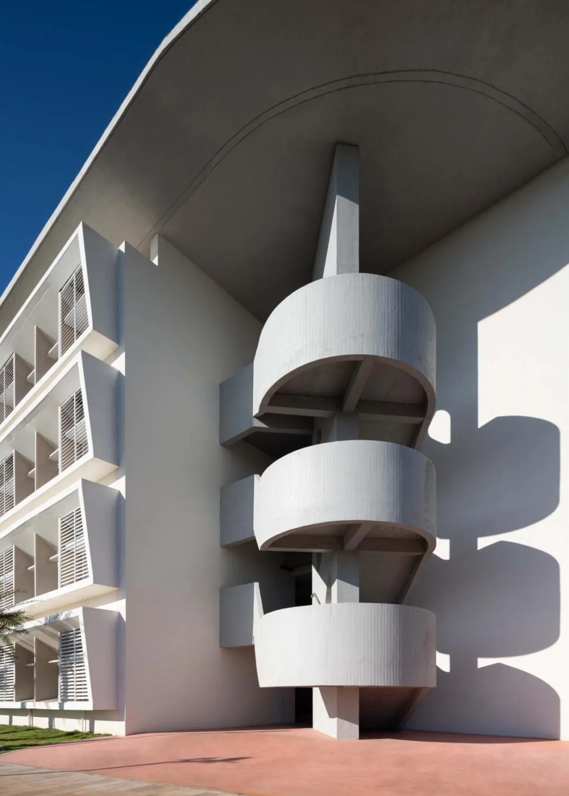 BIM Architecture | Haikou Jiangdong Huandao Experimental School/Ji · Architectural Firm