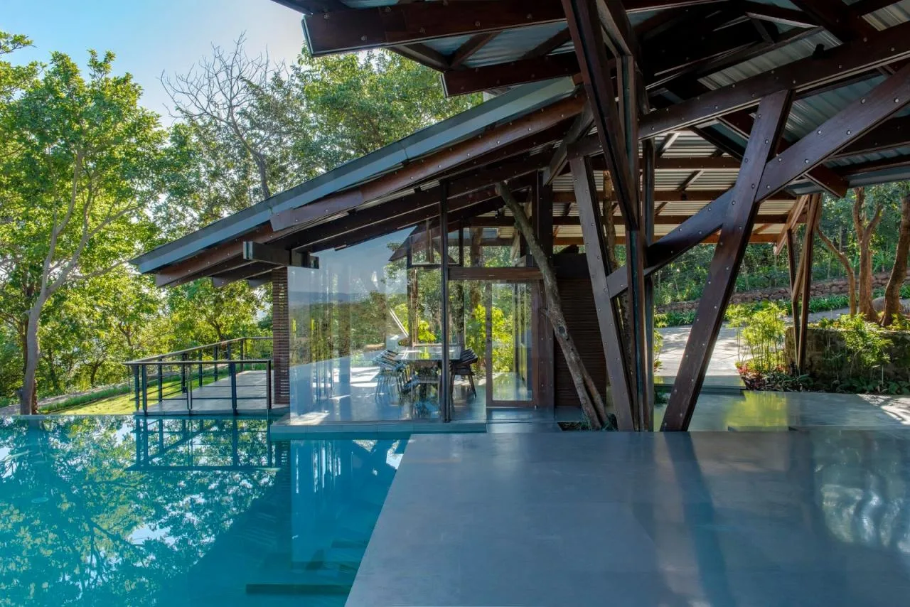 BIM Architecture | Side Gallery House/Malik Architecture