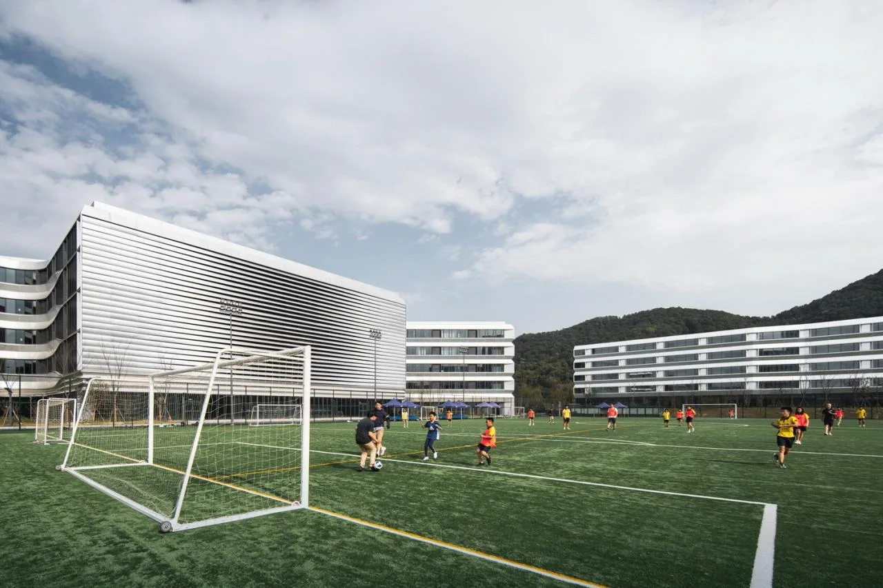 BIM Architecture | Education Hub: HIS Hangzhou International School/Zhu Peidong line+Architecture Firm gad