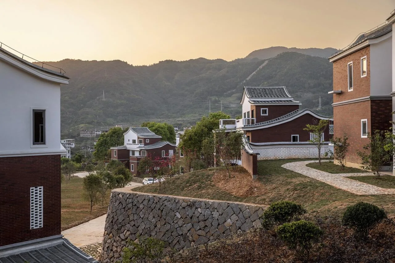 BIM Architecture | Exploring New Models for Rural Housing Construction: Yongchun County's New Era Rural Community/Three Culture Architecture