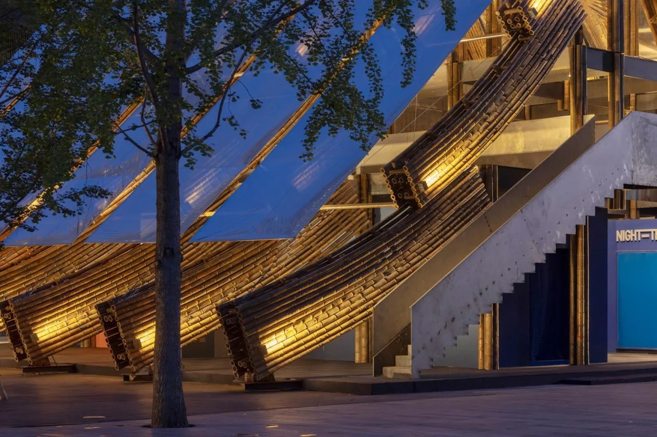 BIM Architecture | Between Skies and Snacks, Through Doumo Qian/Bare Building Renewal Architectural Design Firm