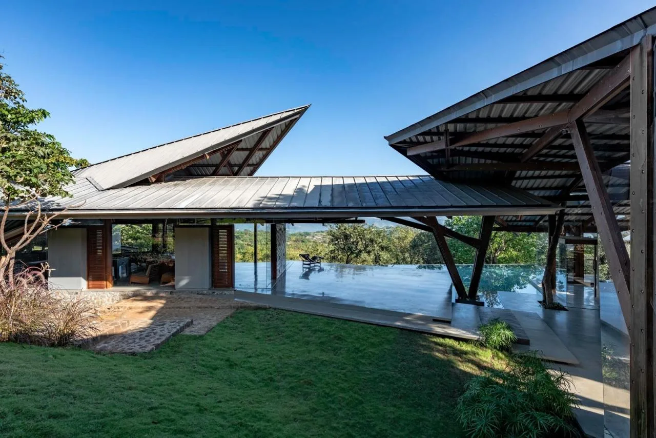 BIM Architecture | Side Gallery House/Malik Architecture