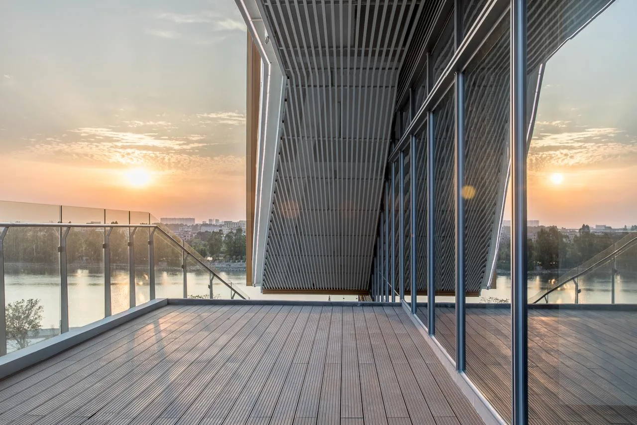 BIM Architecture | A Spiritual Fortress Standing in the Water Town New Area: Dongguan Water Town Science and Technology Innovation Phase II/Senlei International