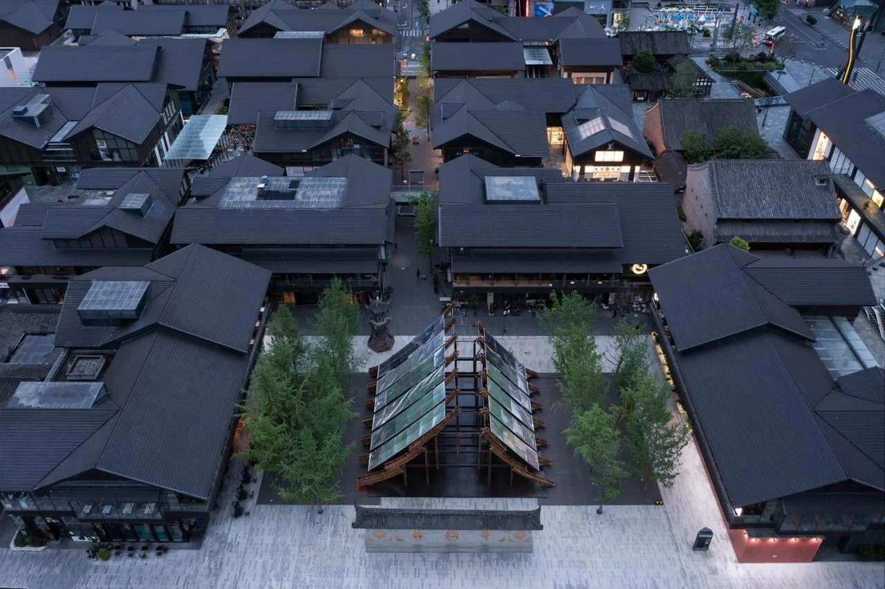 BIM Architecture | Between Skies and Snacks, Through Doumo Qian/Bare Building Renewal Architectural Design Firm
