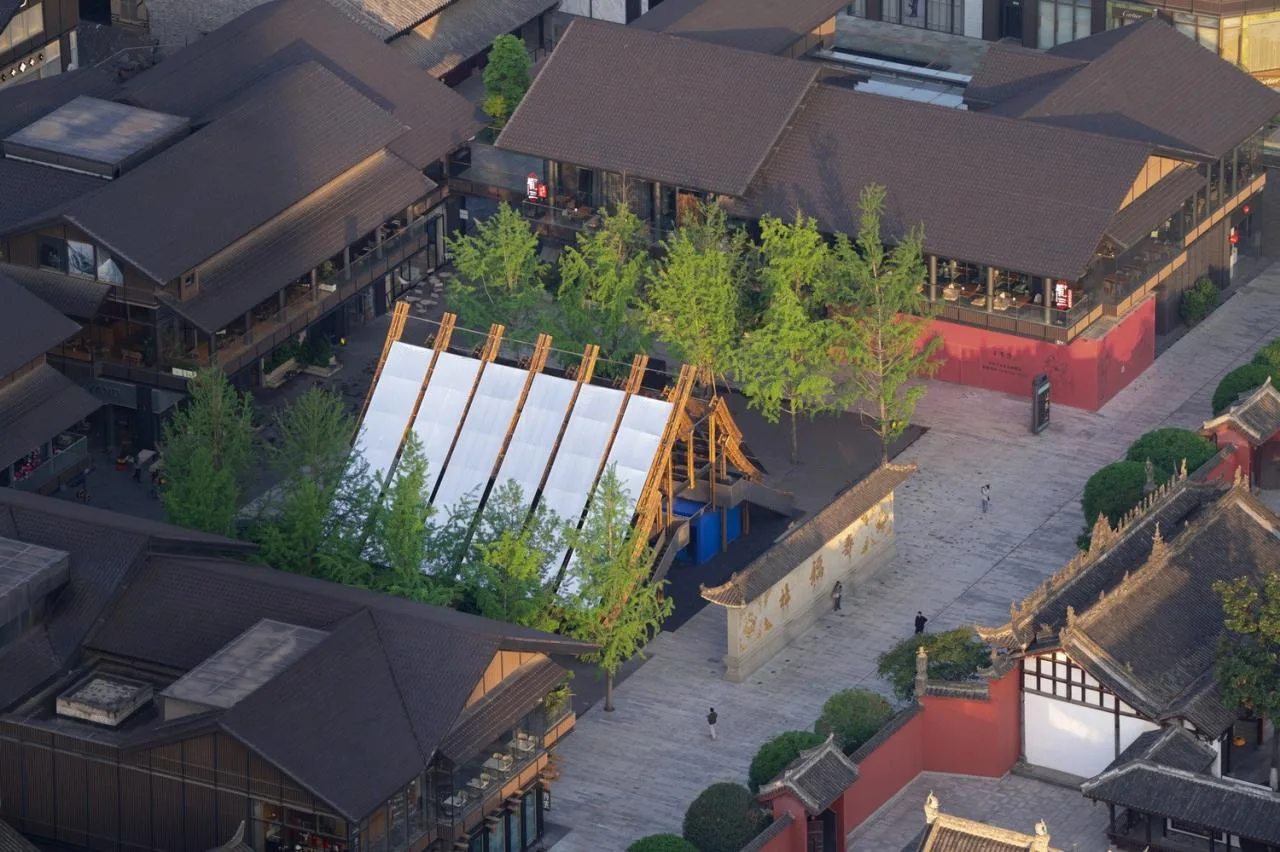 BIM Architecture | Between Skies and Snacks, Through Doumo Qian/Bare Building Renewal Architectural Design Firm