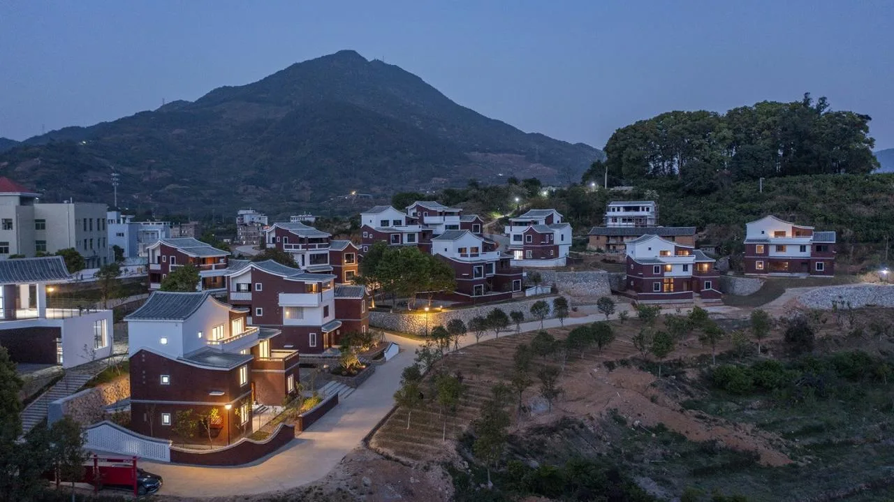 BIM Architecture | Exploring New Models for Rural Housing Construction: Yongchun County's New Era Rural Community/Three Culture Architecture