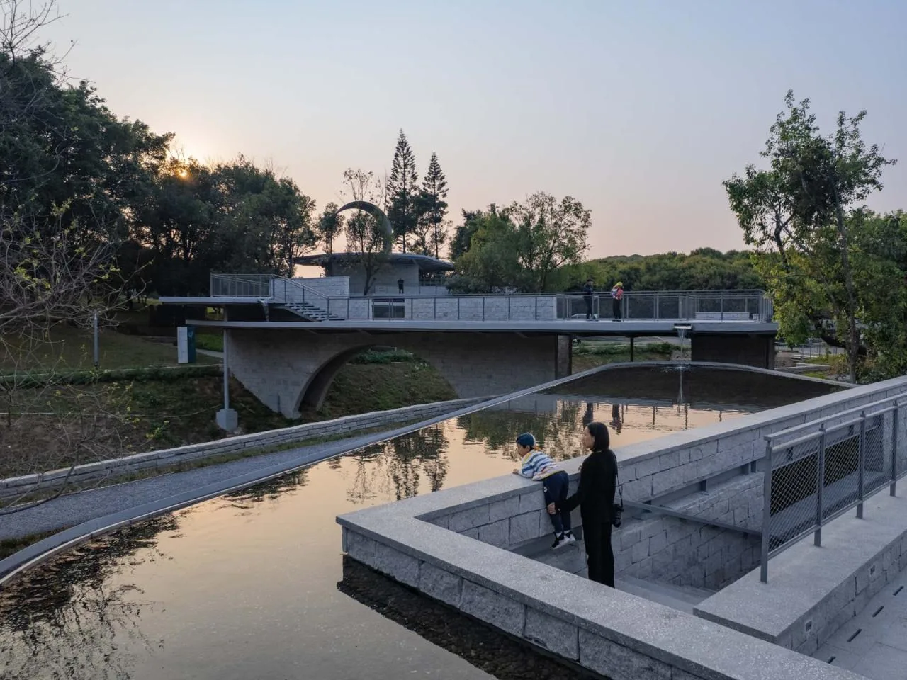 BIM Architecture | Landscape Design/Original Design Studio for the Second Level Station and Surrounding Areas of the Phase I Ring West Lihu Greenway in Nanshan District, Shenzhen