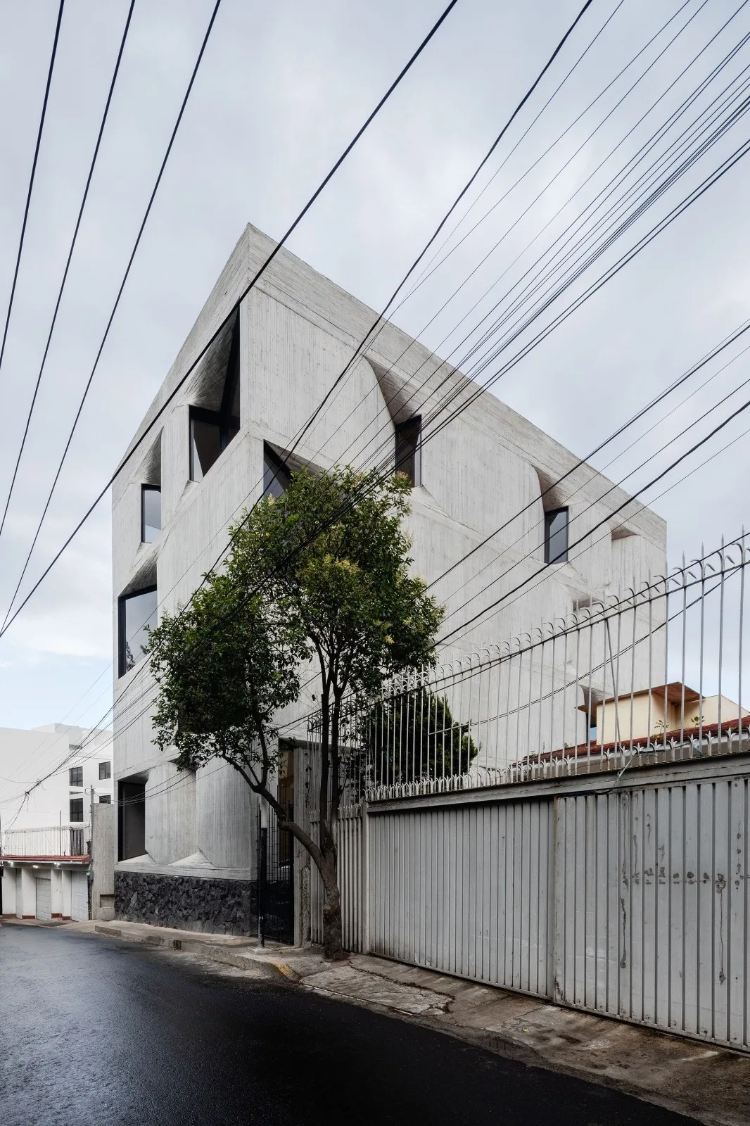 BIM Architecture | DL1310 Building/Young& Ayata + Michan Architecture