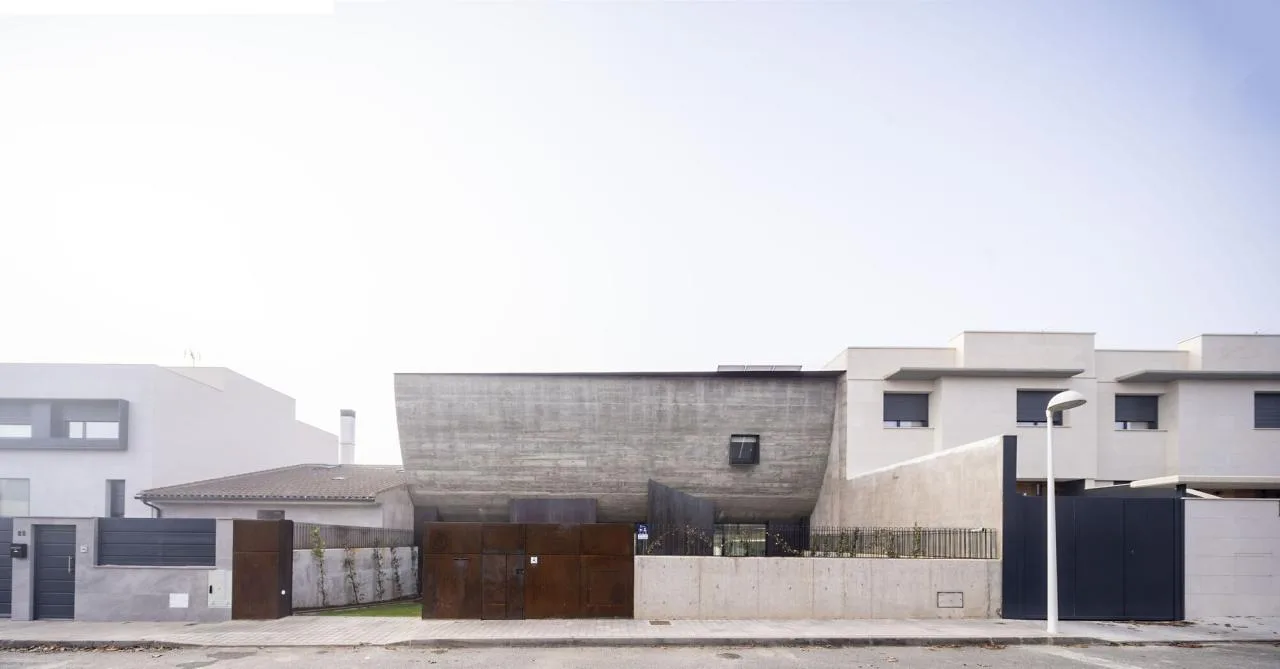 BIM Architecture | Concrete Shell, NAU Residential/MUKA Arquitectura