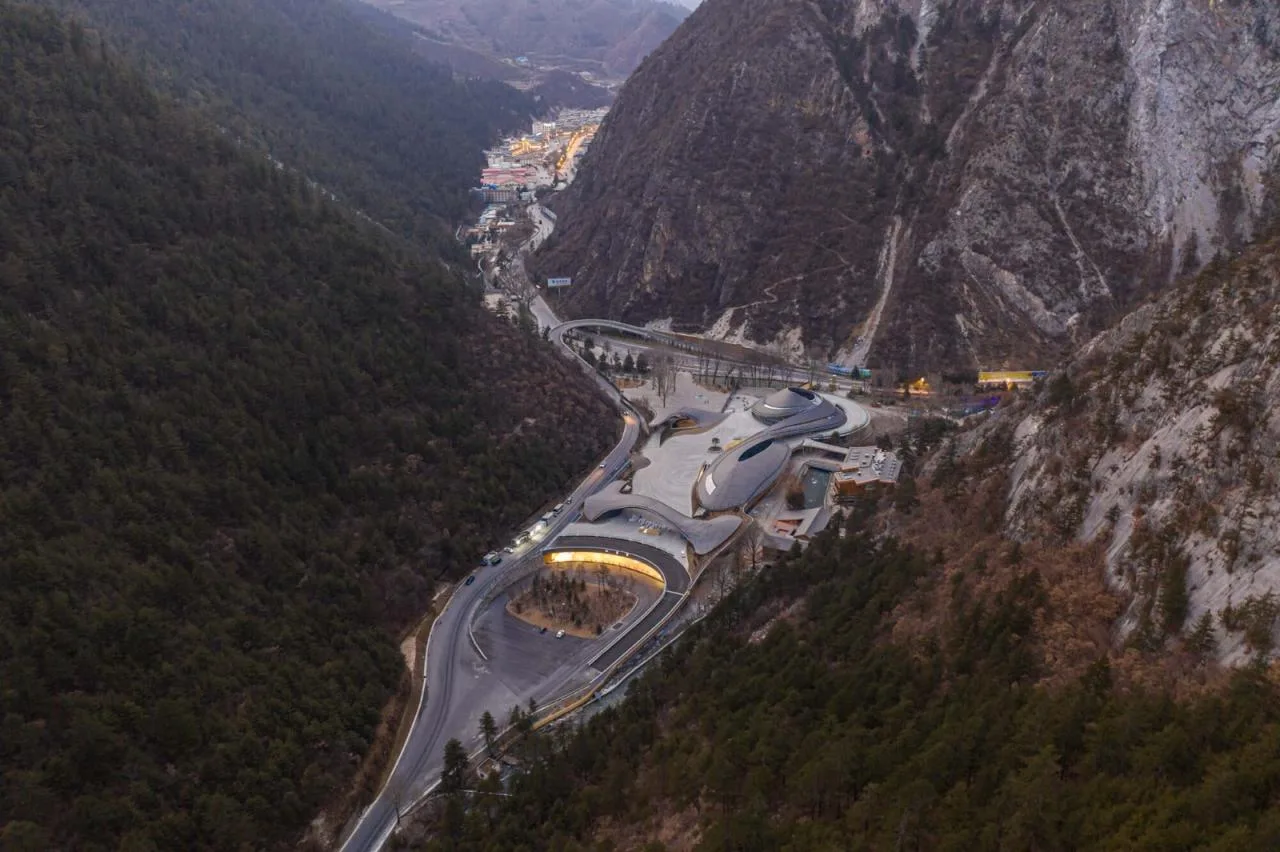 BIM Architecture | Jiuzhaigou Valley Scenic and Historic Interest Area Valley Entrance Three dimensional Tourist Service Center/Tsinghua University Architectural Design and Research Institute