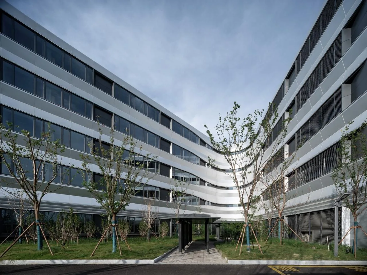 BIM Architecture | Education Hub: HIS Hangzhou International School/Zhu Peidong line+Architecture Firm gad