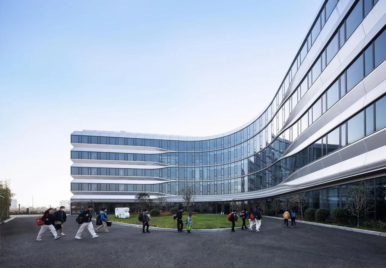 BIM Architecture | Education Hub: HIS Hangzhou International School/Zhu Peidong line+Architecture Firm gad