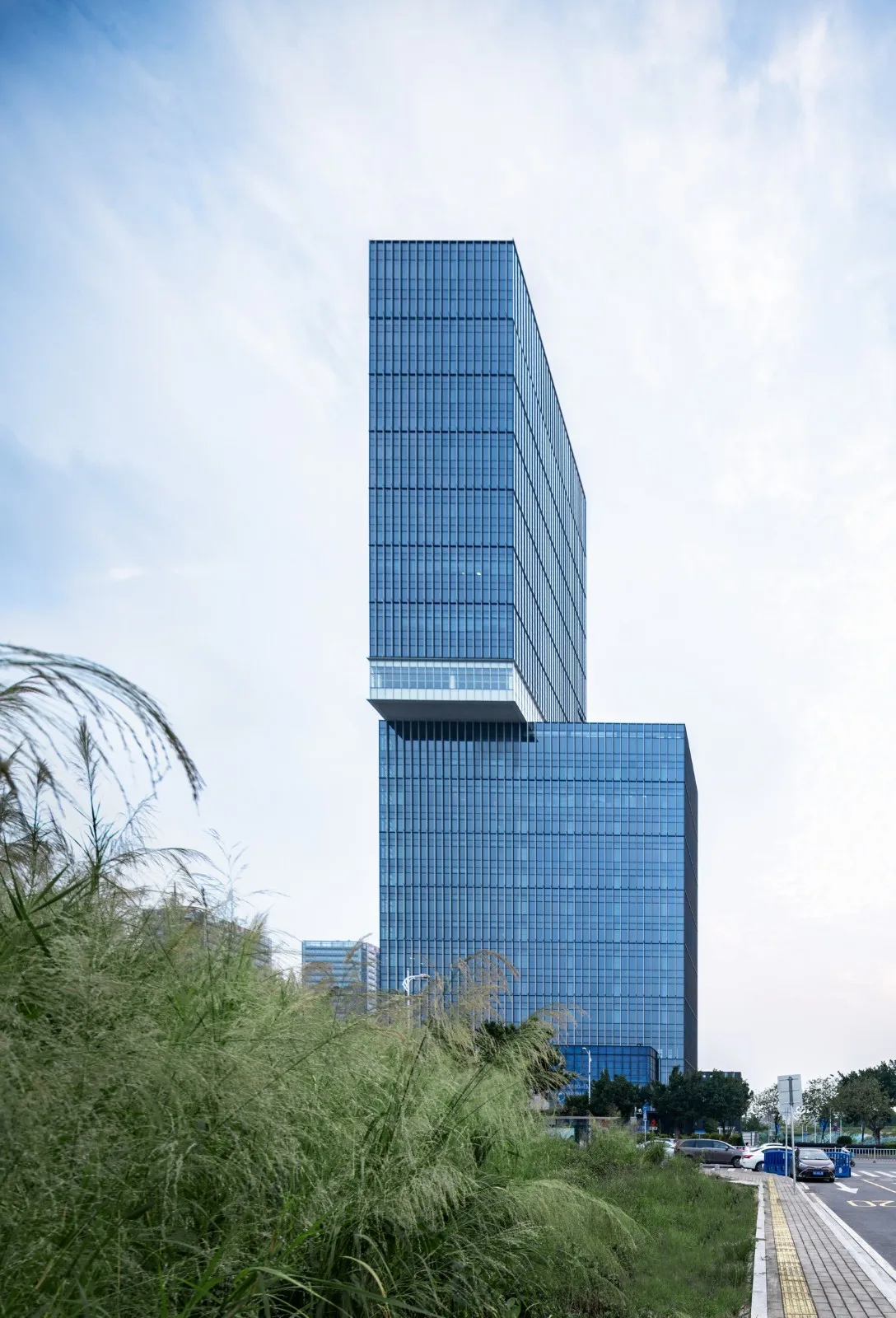 BIM Architecture | Guangzhou South Station Discovery Square: Making Architecture a City Landscape/XAA Architecture Firm