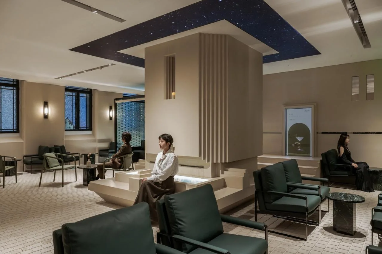BIM Architecture | Piazza in a room: Macably Coffee (Historical Museum Store)/Wutopia Lab