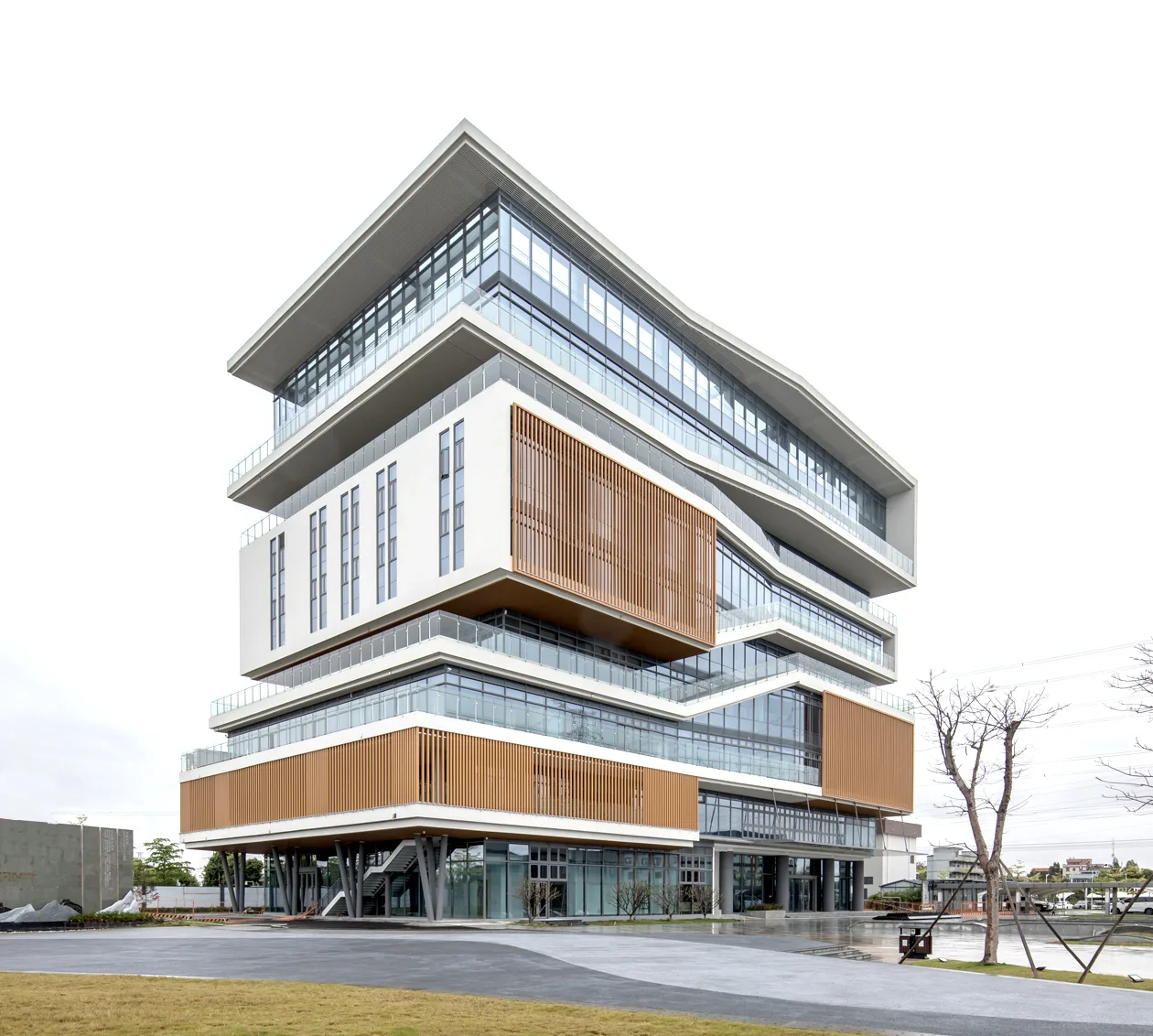 BIM Architecture | A Spiritual Fortress Standing in the Water Town New Area: Dongguan Water Town Science and Technology Innovation Phase II/Senlei International