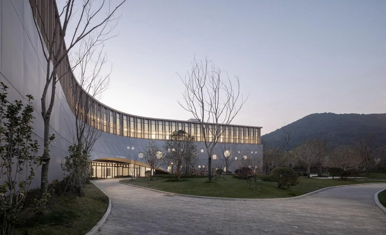 BIM Architecture | Education Hub: HIS Hangzhou International School/Zhu Peidong line+Architecture Firm gad