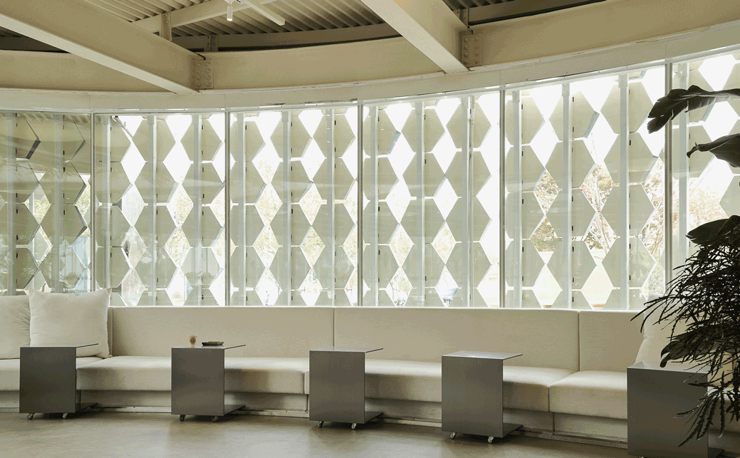 BIM Architecture | LOAM Porcelain House Coffee under the Green Maple Tree/Eight Wilderness Design