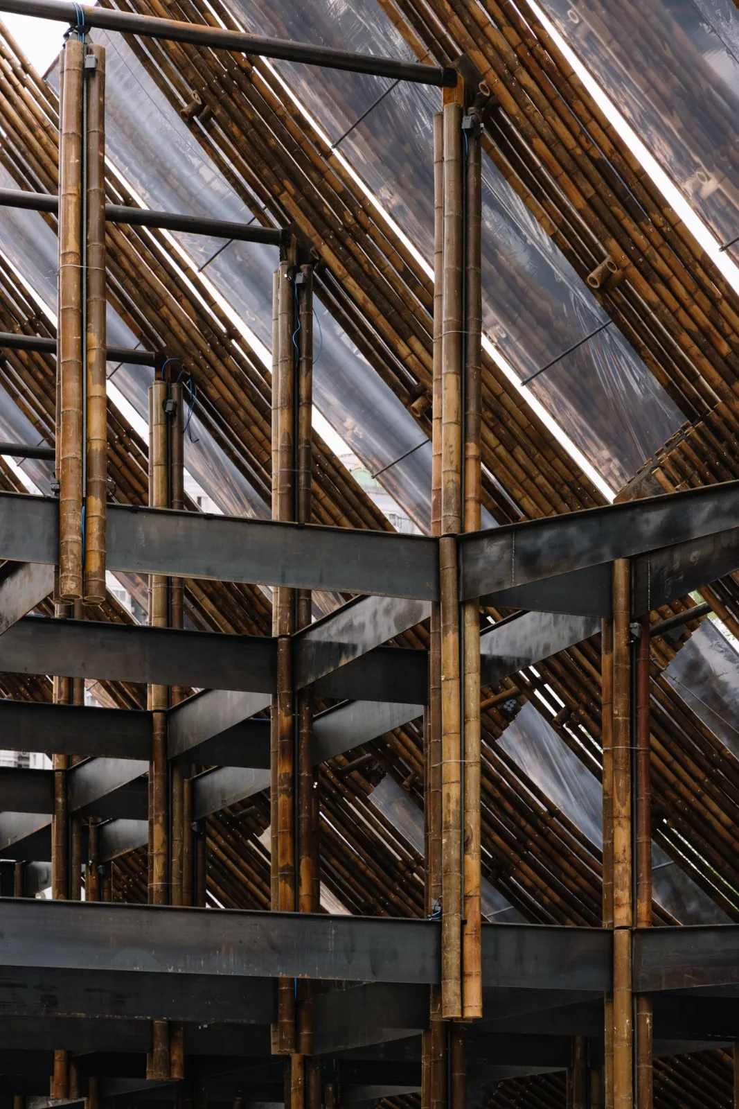 BIM Architecture | Between Skies and Snacks, Through Doumo Qian/Bare Building Renewal Architectural Design Firm