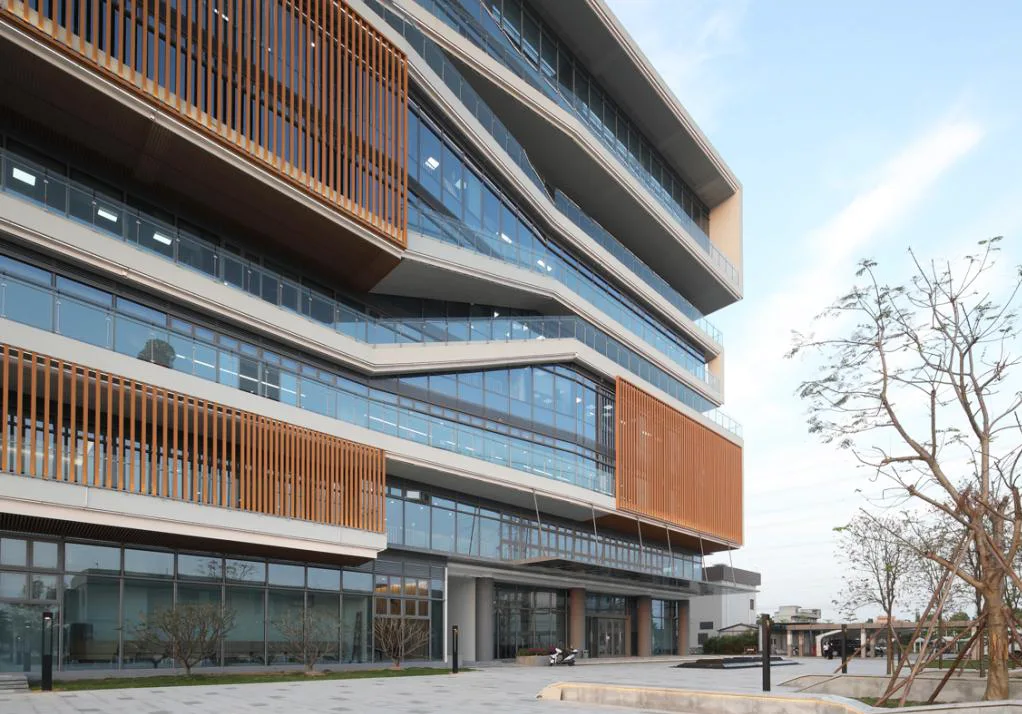 BIM Architecture | A Spiritual Fortress Standing in the Water Town New Area: Dongguan Water Town Science and Technology Innovation Phase II/Senlei International
