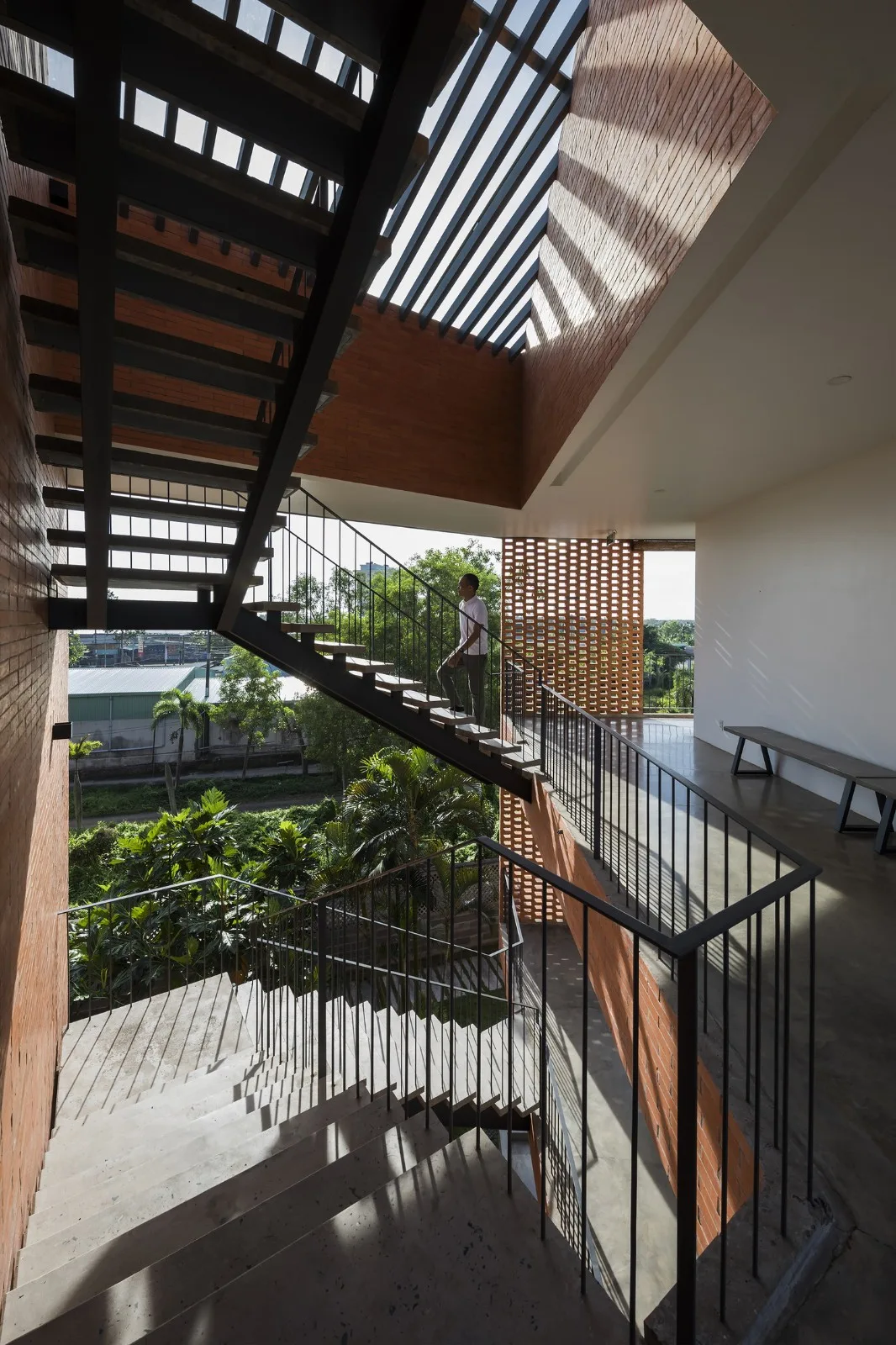BIM Architecture | Bontrey Hotel/Sanuki Daisuke Architects