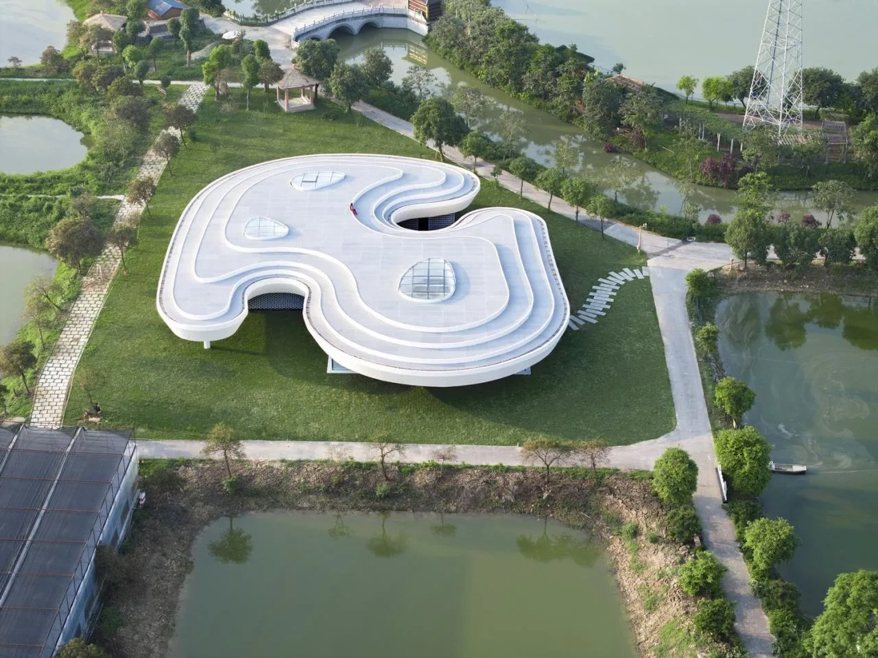 BIM Architecture | Ripple: Nanhai District Freshwater Fish Industry Technology Demonstration and Promotion Center/Wutopia Lab