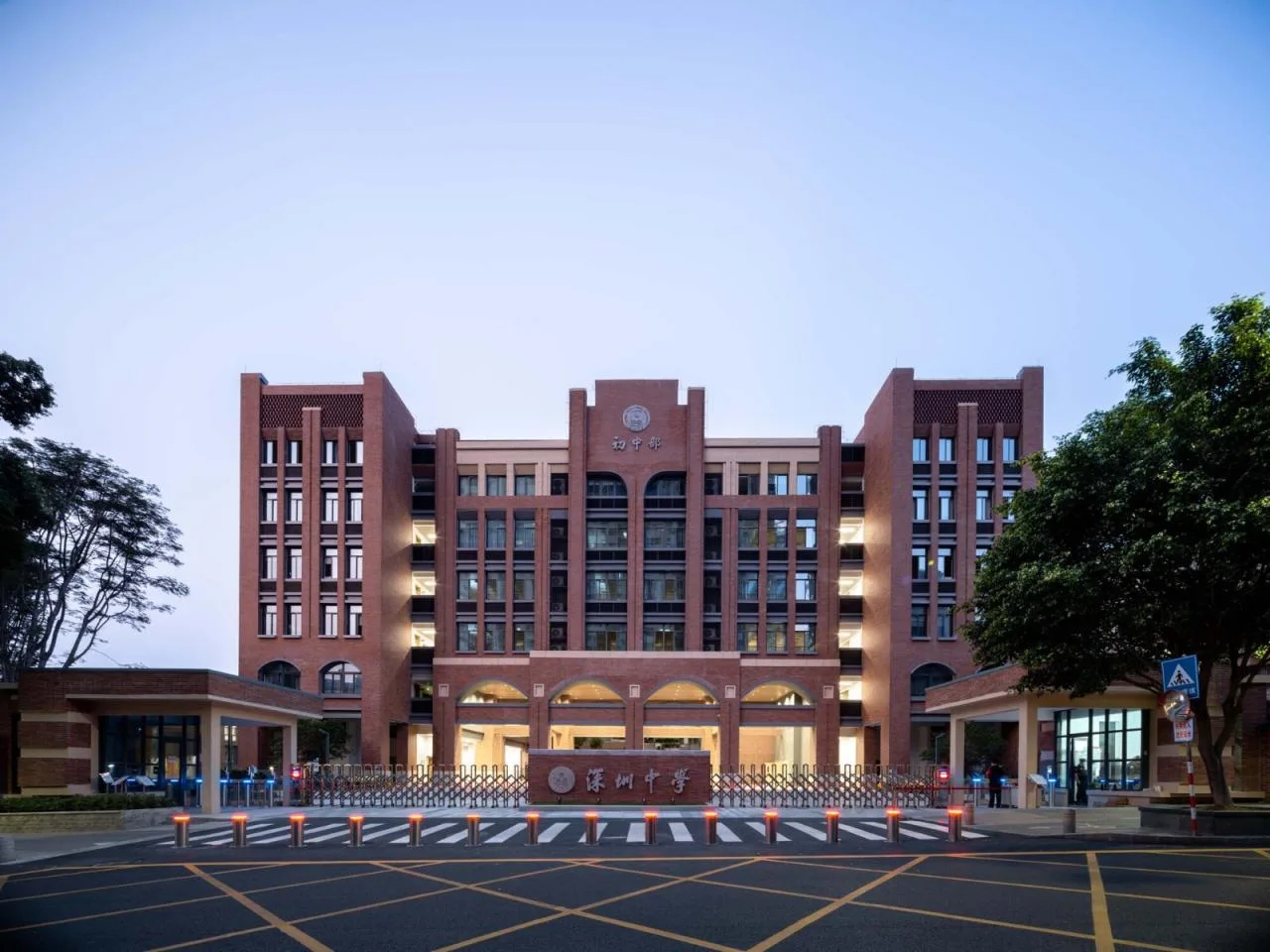 BIM Architecture | Shenzhen Middle School Junior High School/Huayi Design