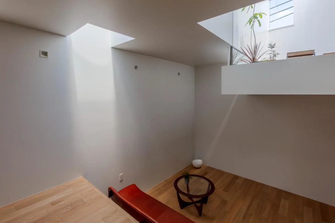 BIM architecture | staggered cantilever structure, Shimouma residential/I.R.A