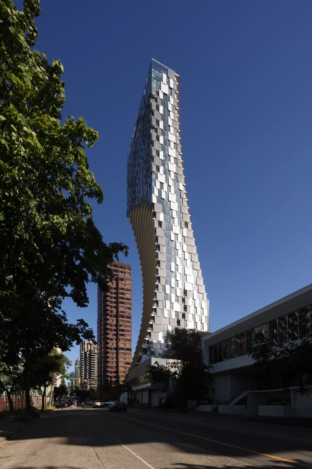 BIM Architecture | Breakthrough Design Reshaping Urban Skylines: North American Art Grade Luxury Residence 'Albany Kengo Kuma'/Westbank+Kengo Kuma