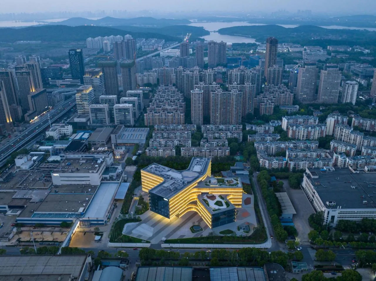 BIM Architecture | Changfei Fiber Optic Industry Building/Gensler