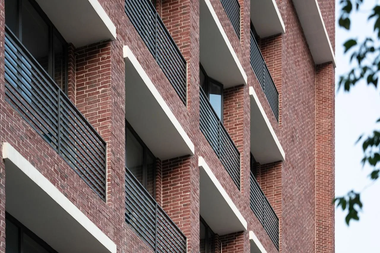 BIM Architecture | The Charm of Red Brick in Geometric Order: Huizhou Honghua School/Botao Design