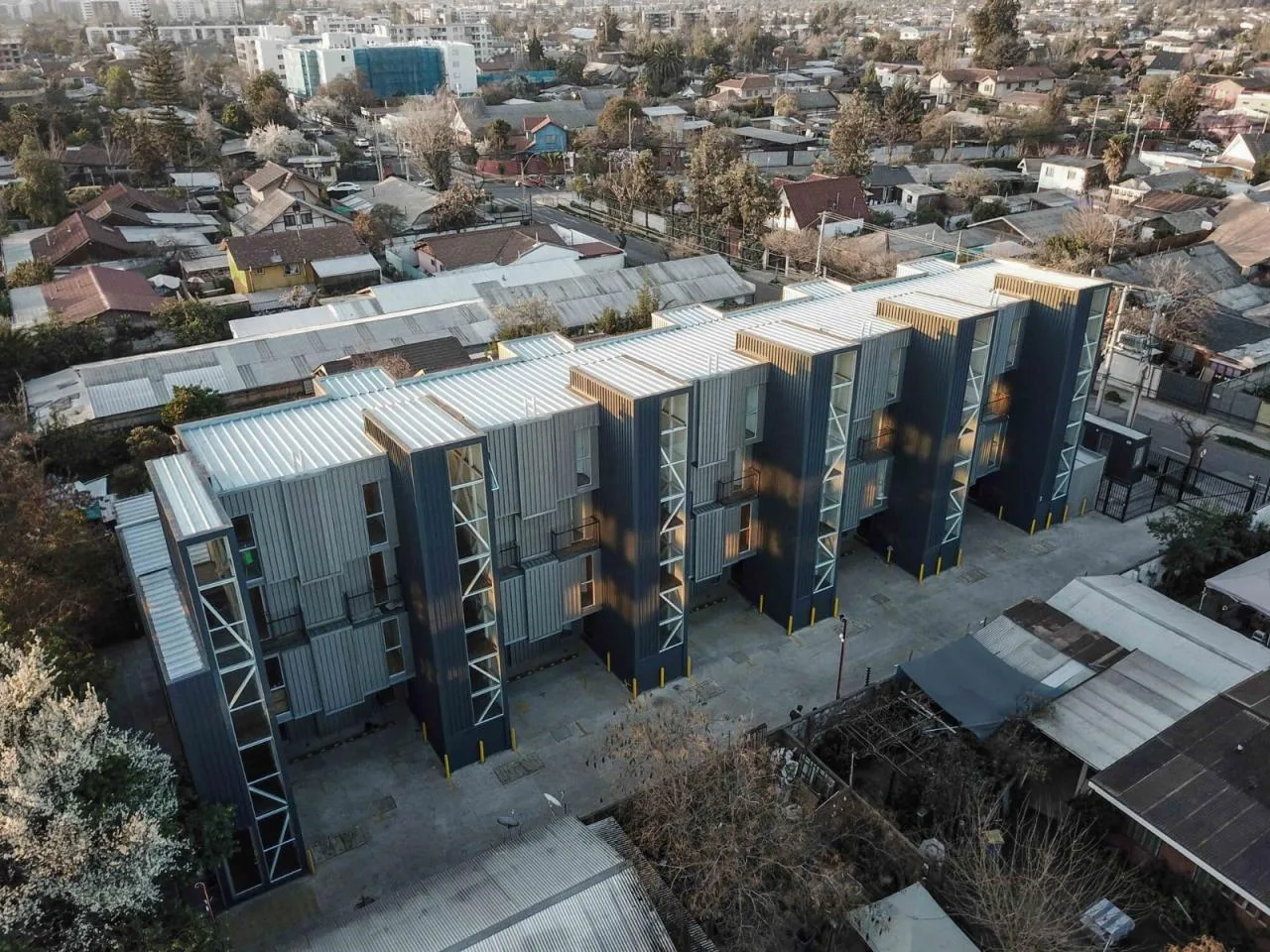 BIM Architecture | Container Dormitory/Ian Hs ü+Gabriel Rudolph