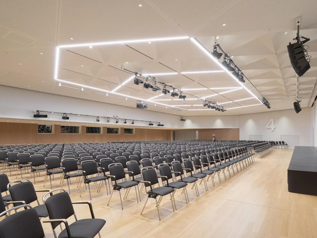 BIM Architecture | Hamburg Conference Center Renovation in Germany/Hupe Flatau Partner