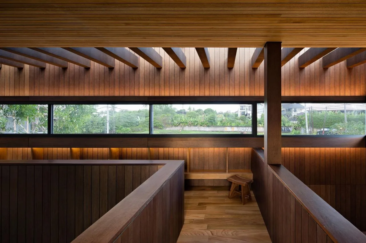 BIM architecture | connected by a cross corridor bridge, Tanatakah villa/asimapra