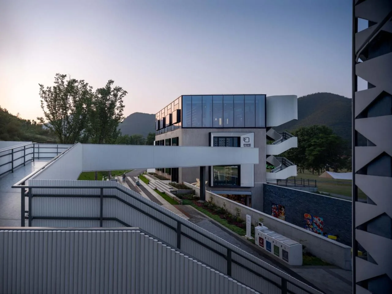 BIM Architecture | Yucun Impression Youth Library/Team led by Du Chunyu from the School of Design, Shanghai Jiao Tong University