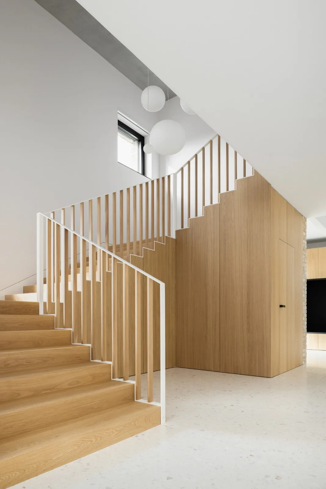 BIM Architecture | Independent Residence: Brick House Z á horsk é Sady/ArchitekTI mikulaj&  mikulajova