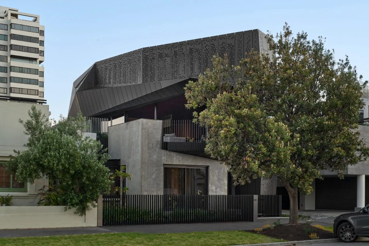 BIM Architecture | Dramatic Structure, Harold Residence/Coy Yiontis Architects