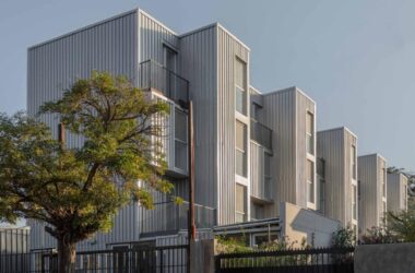 BIM Architecture: Innovative Container Dormitory by Ian Hsü and Gabriel Rudolph-BIM WORLD
