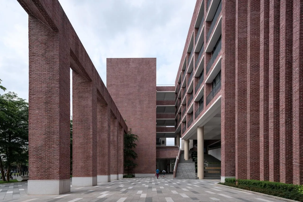 BIM Architecture | The Charm of Red Brick in Geometric Order: Huizhou Honghua School/Botao Design