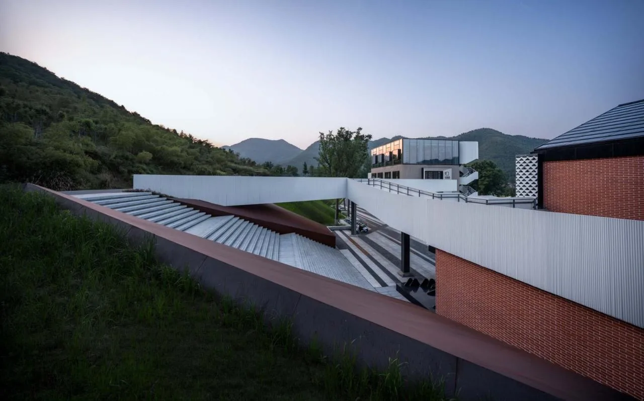 BIM Architecture | Yucun Impression Youth Library/Team led by Du Chunyu from the School of Design, Shanghai Jiao Tong University