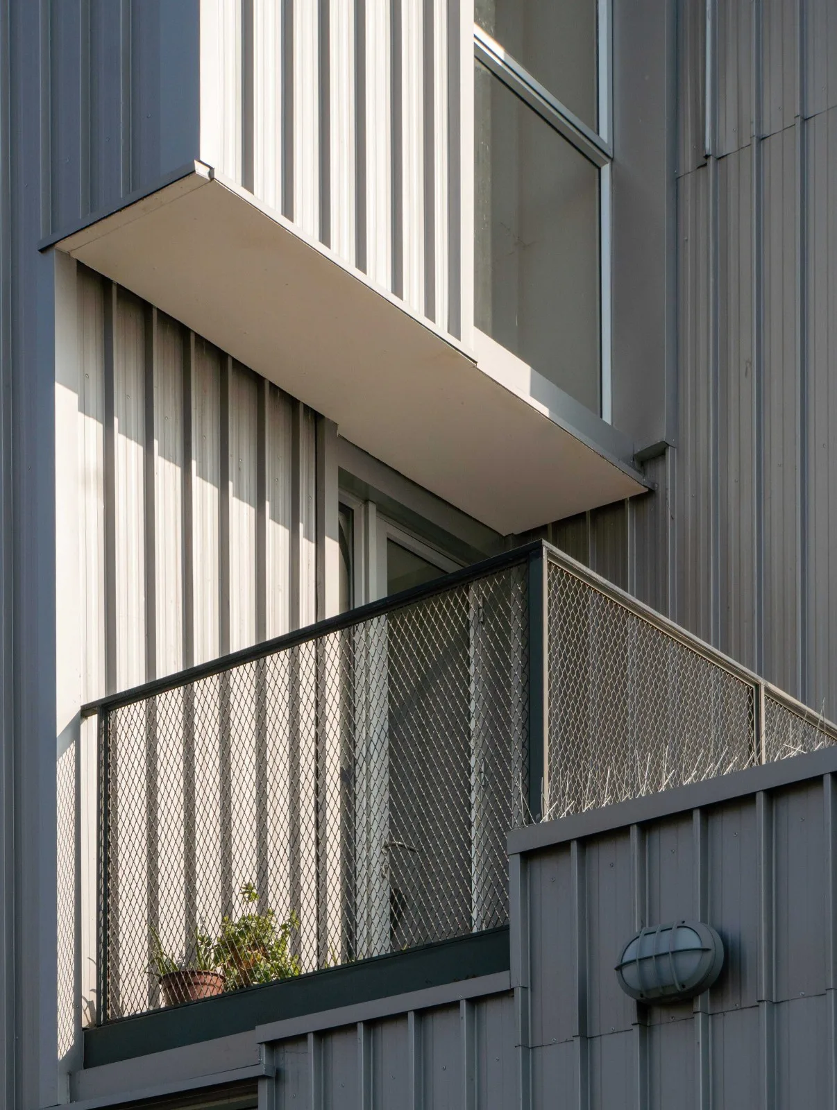 BIM Architecture | Container Dormitory/Ian Hs ü+Gabriel Rudolph